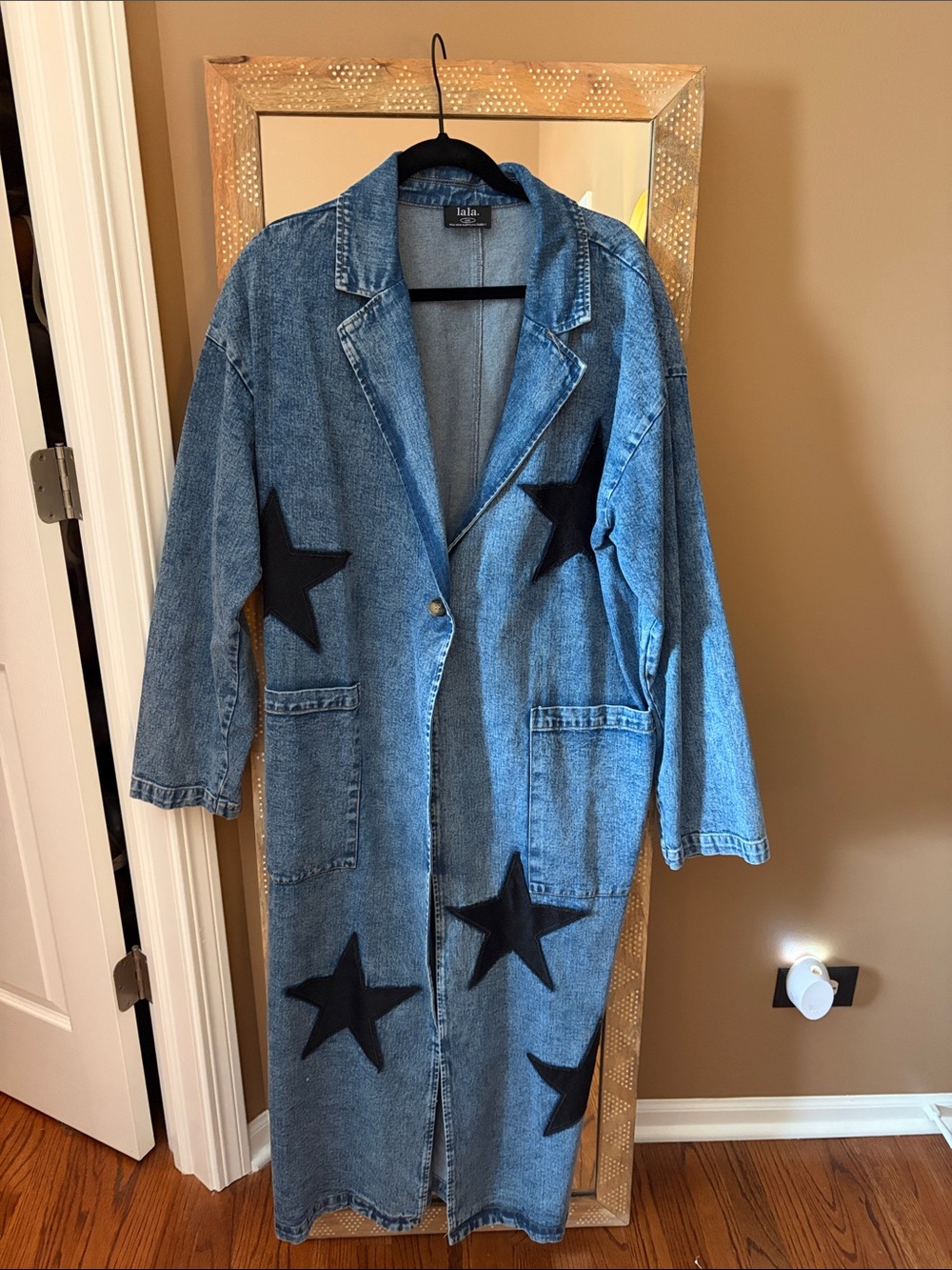 Dressed in LALA denim long star-print coat - Blue